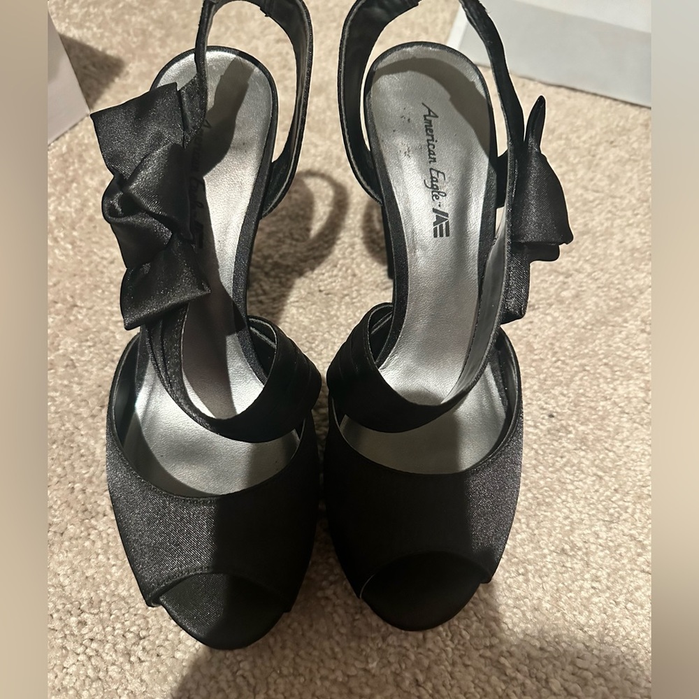 American Eagle heels